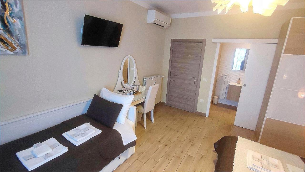 Pisa City Lodge Bagian luar foto