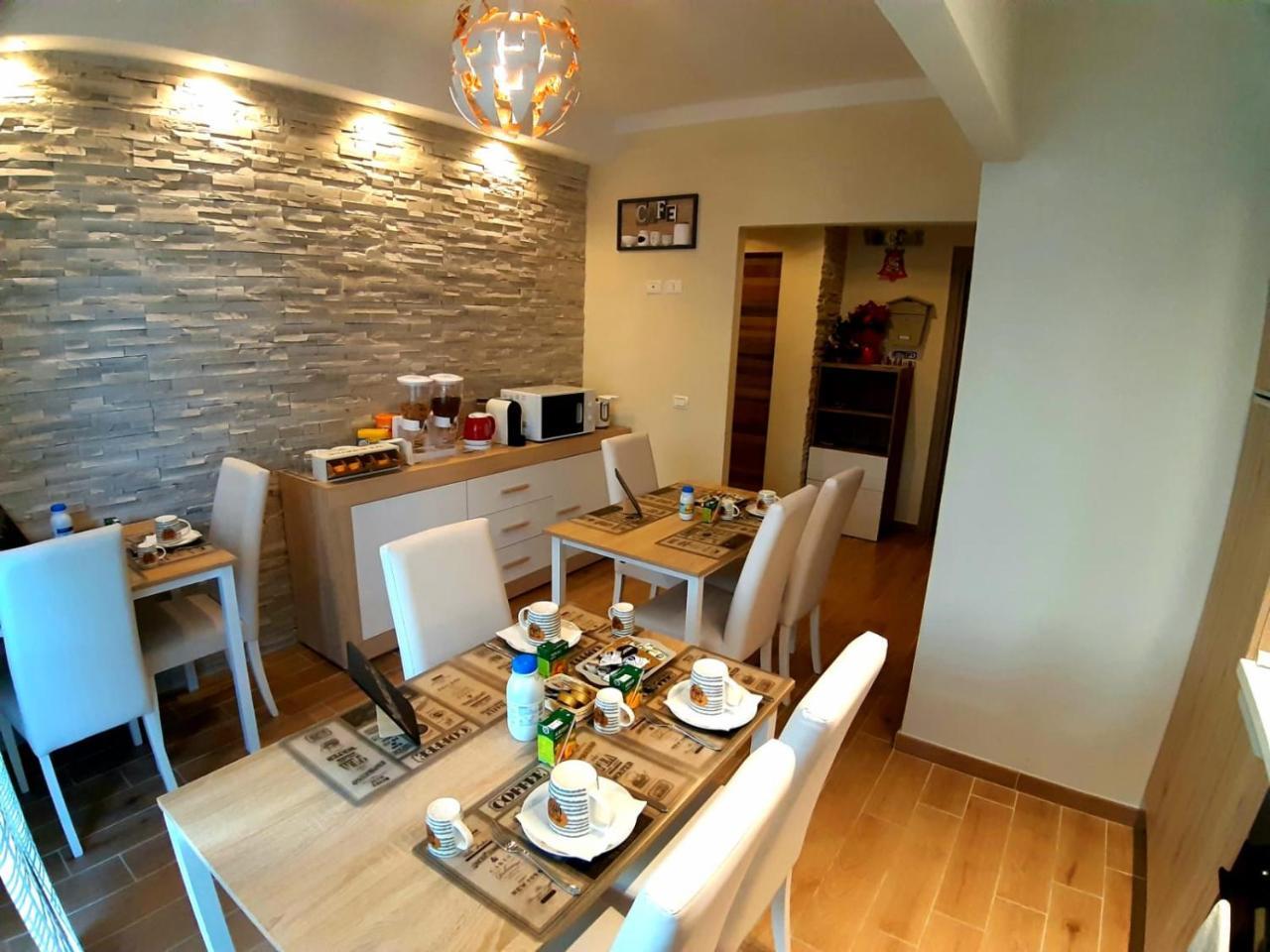 Pisa City Lodge Bagian luar foto